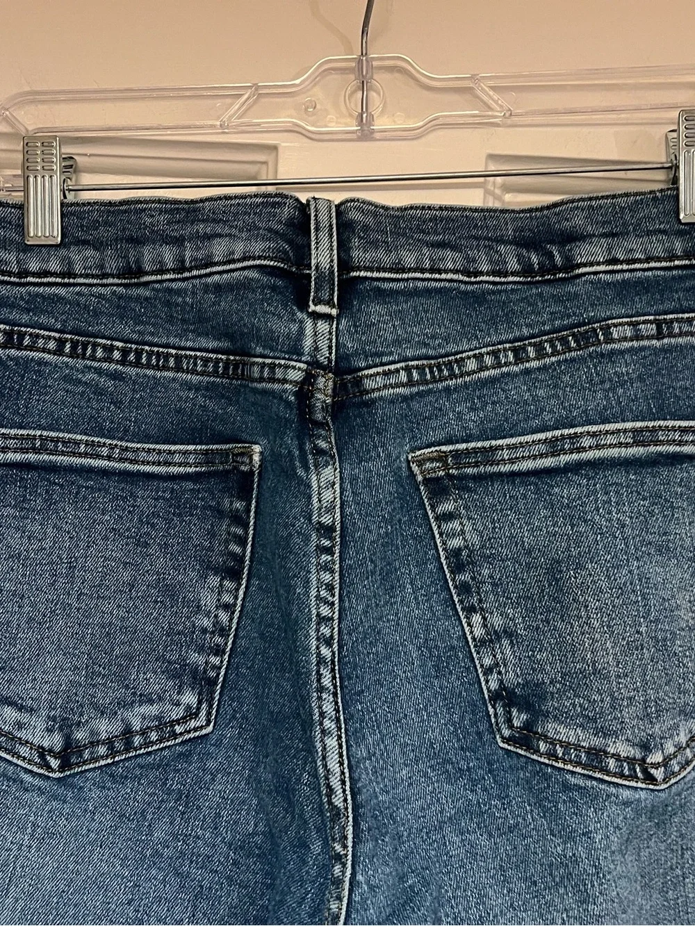 J Crew Men's Straight Jeans (style 770) - Medium Indigo Blue 30w x 32L